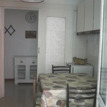 Casa A Nell'antico Borgo 度假居 莱里奇