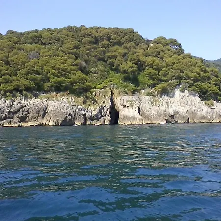 Casa A Nell'antico Borgo Ferienhaus Lerici